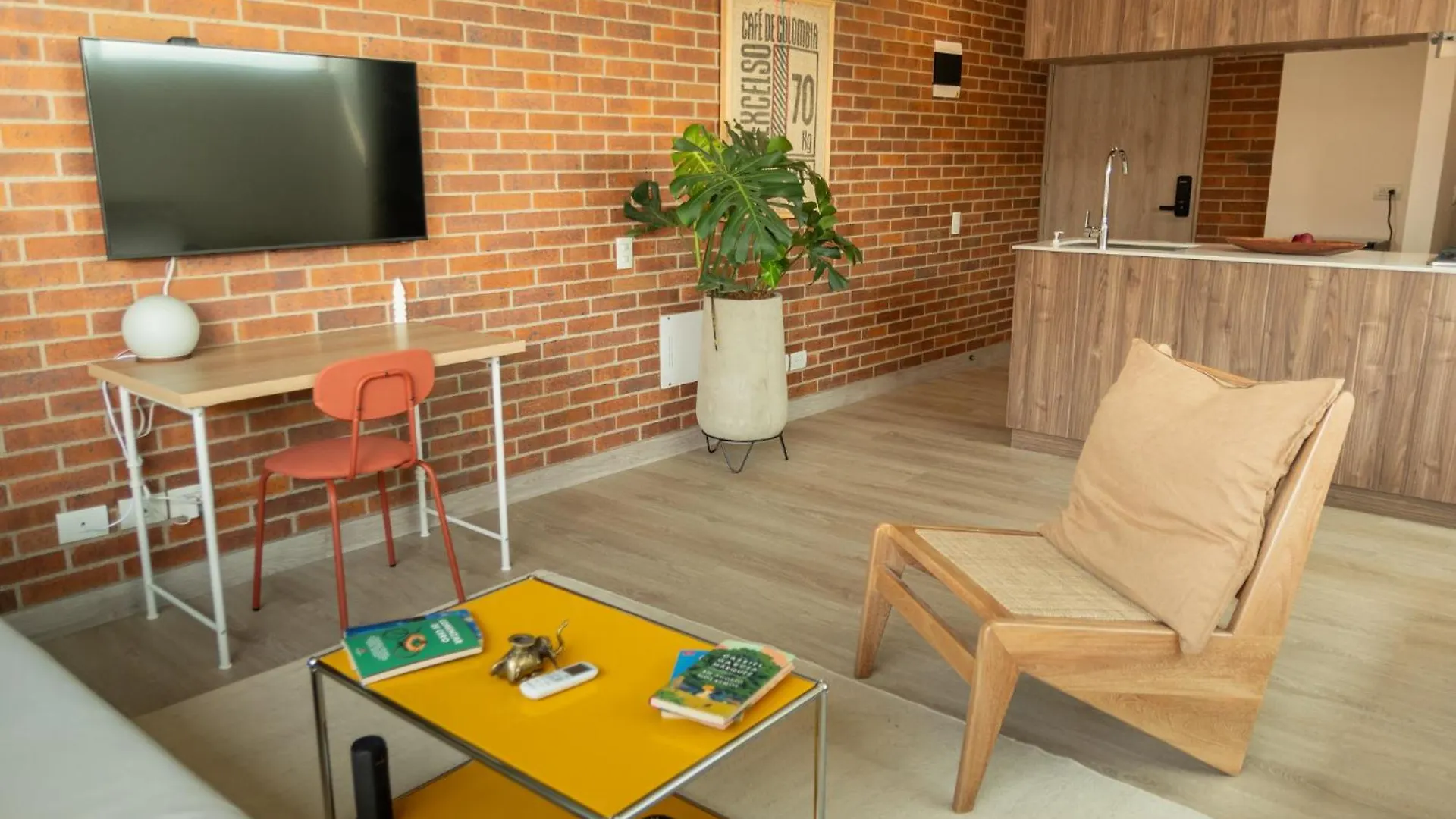 Nuevo Y Calido Loft En Laureles Apartment Medellin Colombia